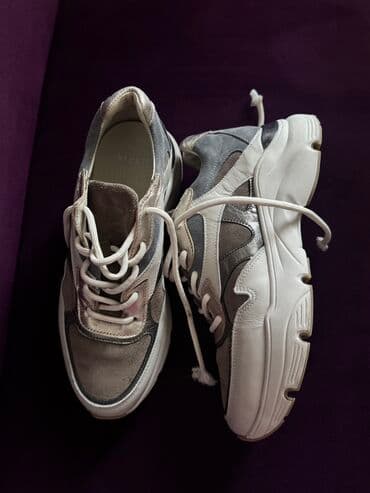 nike react zenske patike: 38.5, color - Beige — 1