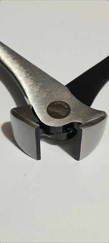 Agregati: Milwaukee 7" (180mm) klešta za sečenje (model 48-22-6407). - — 6