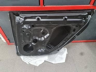 auto delovi lajkovac: VRATA ZA VOLKSWAGEN ARTEON OD 2017. DO 2024. GOD. - 3G8833056 | — 2