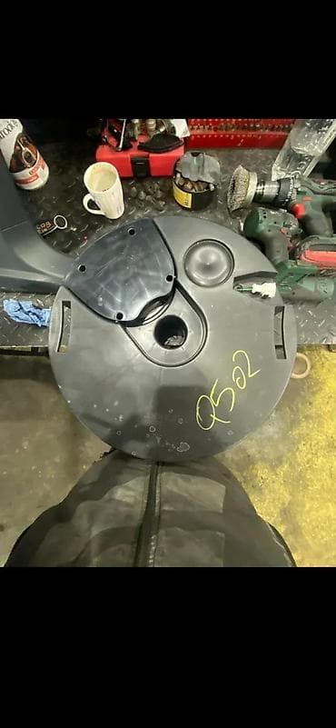 kafe pads: AUDI Q5 VUFER U GEPEKU 8R0035382A | Audi delovi zemun altina — 2