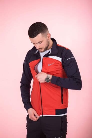 mokra likra trenerke: Cena 4400 dinara
Likra
Veličine S M L XL XXL — 4