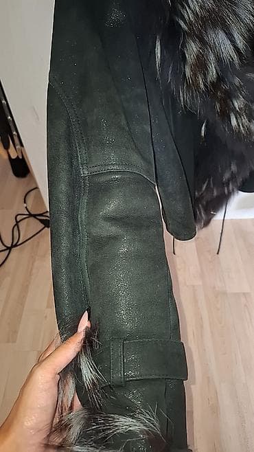 pantalone sa prorezom: Ženska kraća jakna od tamnozelene brušene kože/antilopa sa — 4