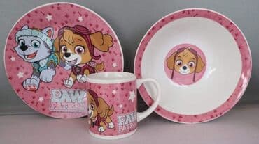 Keramički set
3 dela
Tanjir, činija, šolja
Cena: 1650 dinara