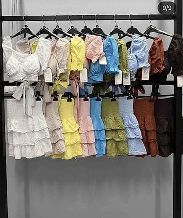 kivi boja: Komplet crop top i mini suknja od pamučne čipke. - Gornji deo: kratki — 9