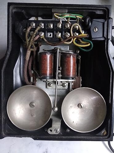 Starinski telefon Tesla Prag, neispitan malo ostecen(Vidi sliku) — 5