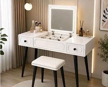 komode sa fiokama forma ideale: Uredite svoj beauty kutak uz elegantan sto za šminkanje modernog — 2