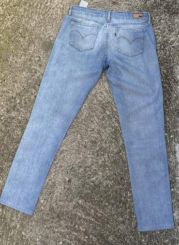 pazarske farmerke cena: LEVIS - original, predobre blede Leviske u odličnom stanju. Srednji — 1