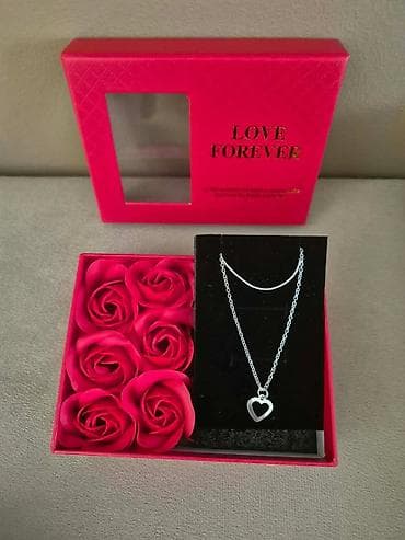 Lične stvari: Poklon set “Love Forever” – elegantna kutija sa ogledalcetom koja — 8