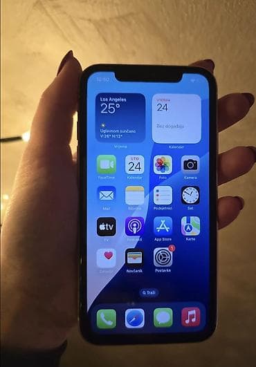 Dodaci za mobilne telefone: IPhone 11 – Bela boja | 64GB | Perfektno stanje Na prodaju iPhone 11 u — 2