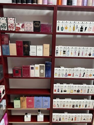 esprit muške jakne: U ponudi više različitih parfema po super cenama!   Slike su samo deo — 15