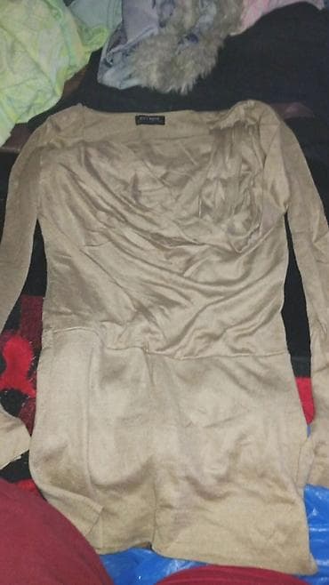 Ženska garderoba – set majica i bluza (4 komada) - Bež pletena