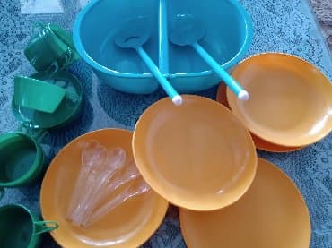 solje za caj: Komplet za piknik. nov. sastav i dim. Cinija zelena — 2