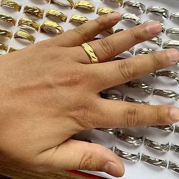 Rings: Burme Vel:21
Cena:800din/kom — 5