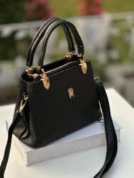 Kaiševi: Torbe 
Cena:2700 din — 13