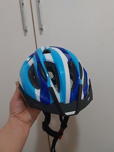 bisage za bicikl: Kaciga za biciklo sa svetlom pozadi vel X/S obim 48-52 cm je u — 6