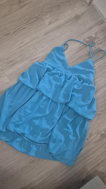 Plava haljina na tanke bretele Zara - Model: kratka haljina sa