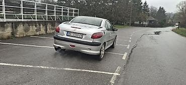 konjska kola: Peugeot 206 CC kabriolet, srebrna boja, kupe-kabrio sa tvrdim — 2