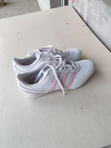 Patike Adidas, broj 38