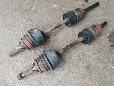 desno krilo golf 4: Poluosovina leva i desna Lada 21214 Niva 26mm označena br.4. Polovno — 2