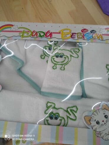 crveni kozni mantil: Baby set za kupanje 5/1 Bade mantil, veliki peskir sa kapuljacim — 7