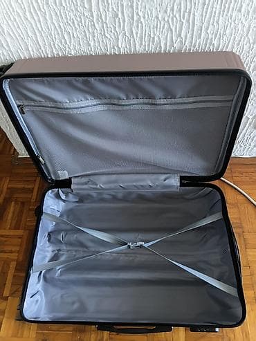 koferi cene roda: Na prodaju kofer u odlicnom stanju. Spoljni materijal - plastika — 6