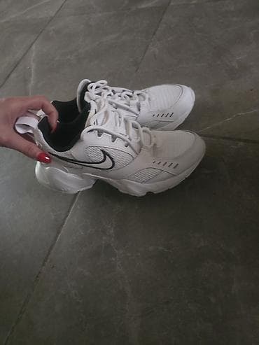Patike: Nike AIR patike – bele sa crnim detaljima - Sportske patike sa — 2