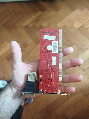 i pad: Stara retro ISA graficka kartica.
Nepoznato stanje — 2