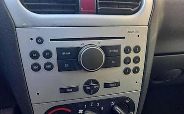adapteri za struju: FABRICKI RADIO CD30 MP3 ZA OPEL COMBO, CORSA C, MERIVA | Svi delovi — 1