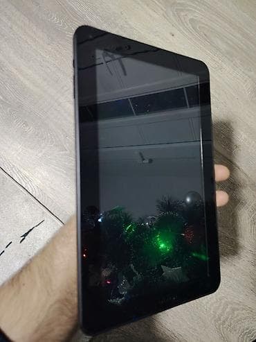 Car Electronics: Tablet – crni, oko 9–10 inča - Ekran: približno 9–10", crni okvir — 1