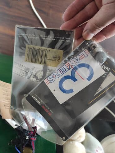 Sport i razonoda: OJ - Moto odelo
Velicina xxl
Novo ne korisceno
Cena 50.000 — 8