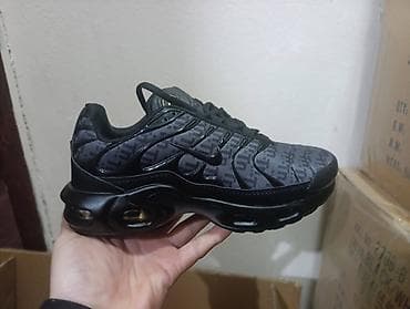 ecco cipele beograd: Tn patike 
3100 din
mn — 10