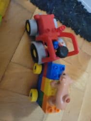 pocepane farmerke za devojcice: Na prodaju Lego duplo set — 10