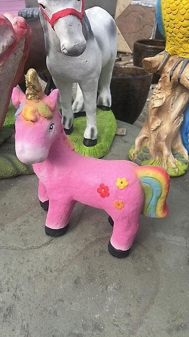 ormari za dečije sobe: Dekorativna figura jednoroga za dvorište/enterijer - Materijal — 1