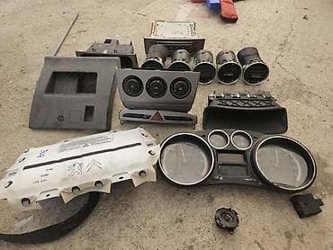 sajtne pezo 307: RESETKA VENTILACIJE ZA PEUGEOT 308 ZA 2007. GOD — 1