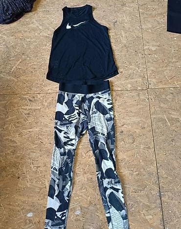 givenchy majice: Prodajem original " Nike komplet,"najnoviji model na tržištumajica + — 2