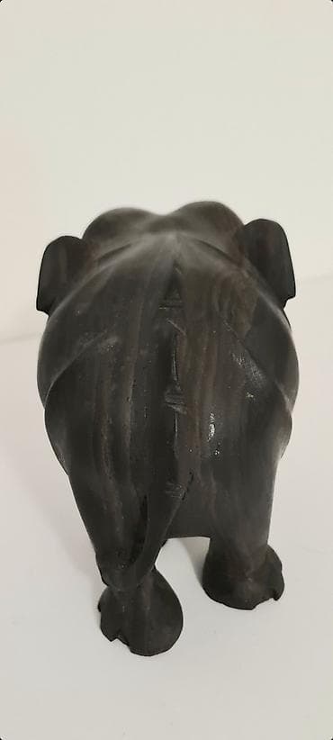 Tools & Equipment: ▪︎ Na prodaju kolekcionarska, originalna, drvena statua slona. - Veoma — 5