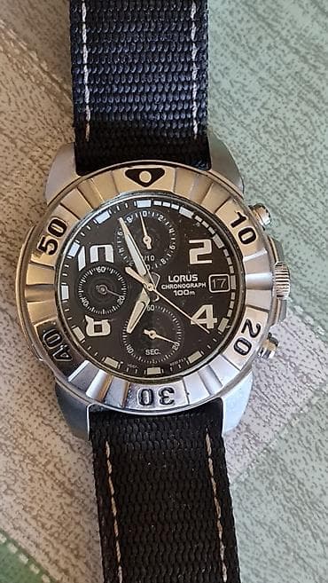 Lorus hronograf sat – kvarcni mehanizam Japan (V657-X021). - Kućište