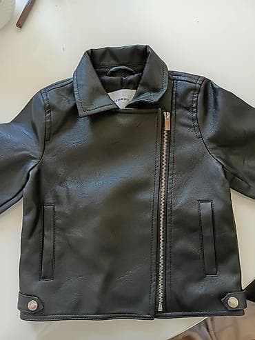 jakne l: Dečja crna biker jakna – Reserved, veličina 104 cm. - Materijal — 4