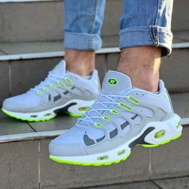 Patike, veličina - 45