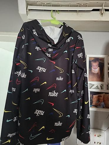 termo duks: Dukserica sa kapuljačom vel 8, crna osnova sa celoplošnim višebojnim — 2