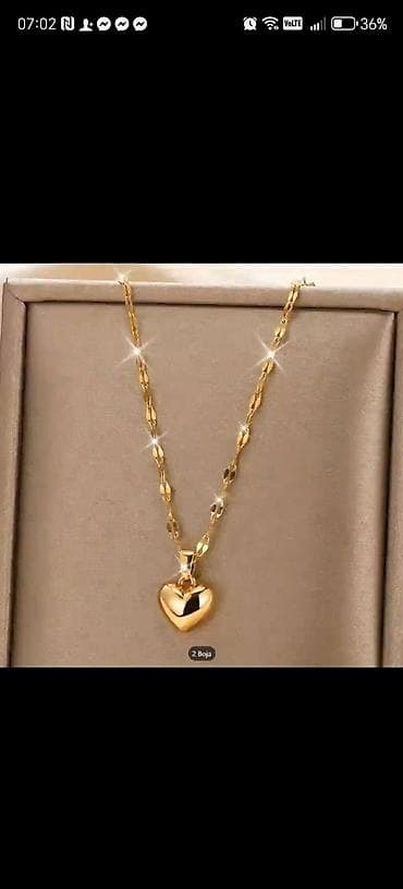 Donji delovi trenerke: Zlatna ogrlica sa priveskom srce - Elegantna lančanića u zlatnom — 3