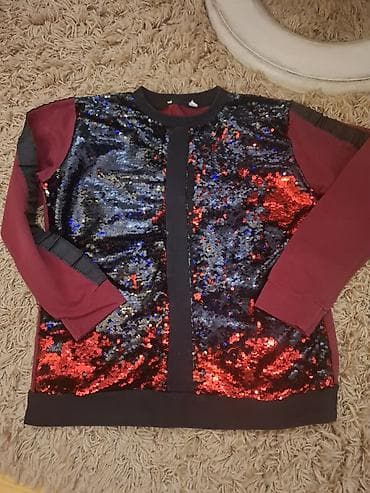 Donji delovi trenerke: Kompletna ženska trenerka koja se sastoji od gornjeg dela i donjeg — 4