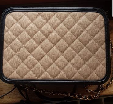 parke sa prirodnim krznom: Shoulder bag, Chanel, Material: Leather — 6