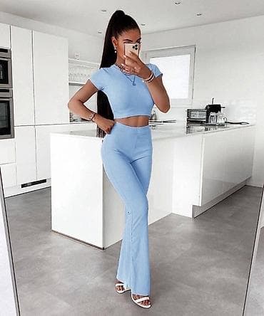 kompleti zenski za svadbu: Ženski komplet: kratka majica i pantalone sa blagim zvonom/zvonarice — 2