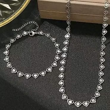oakley naocare za sunce: Set za nju 💃
Ogrlica+narukvica 👑
✨️💫Cena seta 2100 din
💋 — 1