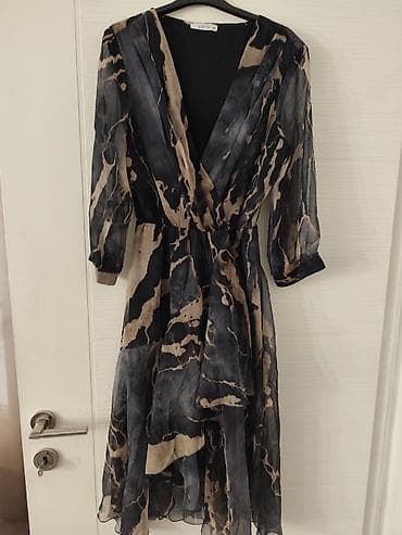 cebe duks sa rukavima: Haljina ESITO, veličina 40. NOVO - Duga, lepršava haljina od laganog — 1