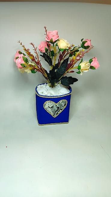 Prehrambeni proizvodi: Dekorativna aranžmana od veštačkog cveća u saksiji - Aranžman sa — 1