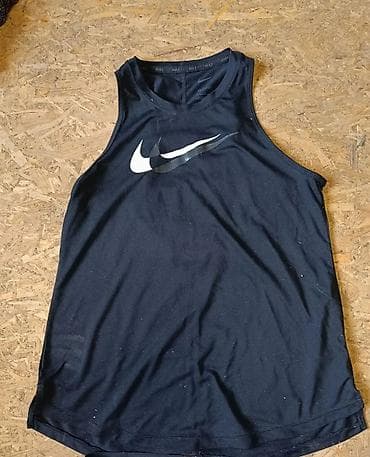 Prodajem original " Nike komplet,"najnoviji model na tržištumajica +