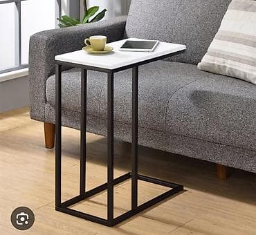 Pomoćni stočić za sofu – C oblik - Moderan, minimalistički dizajn na lalafo.rs Pomoćni stočić za sofu – C oblik - Moderan, minimalistički dizajn