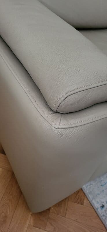 kauc na rasklapanje forma ideale: Simpo trosed u kozi, ocuvan bez ostecenja, dim. 210*90cm i dve stolice — 5